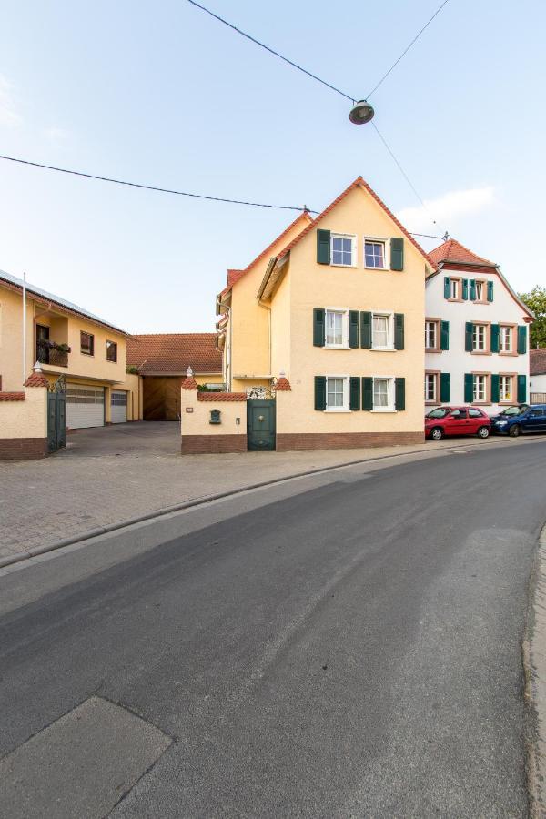 Weingut Und Gaestehaus Henrici Friesenheim is an Ortsgemeinde Екстер'єр фото